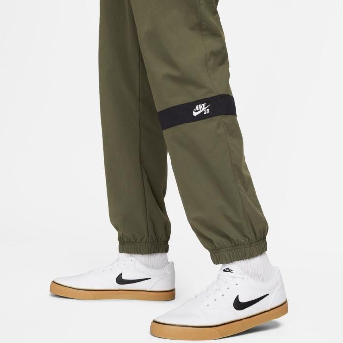 Tepláky Nike SB ESSENTIALS TRACK PANT cargo khaki/black