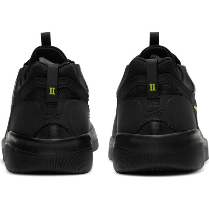 Boty Nike SB NYJAH FREE 2 black/cyber-black-black